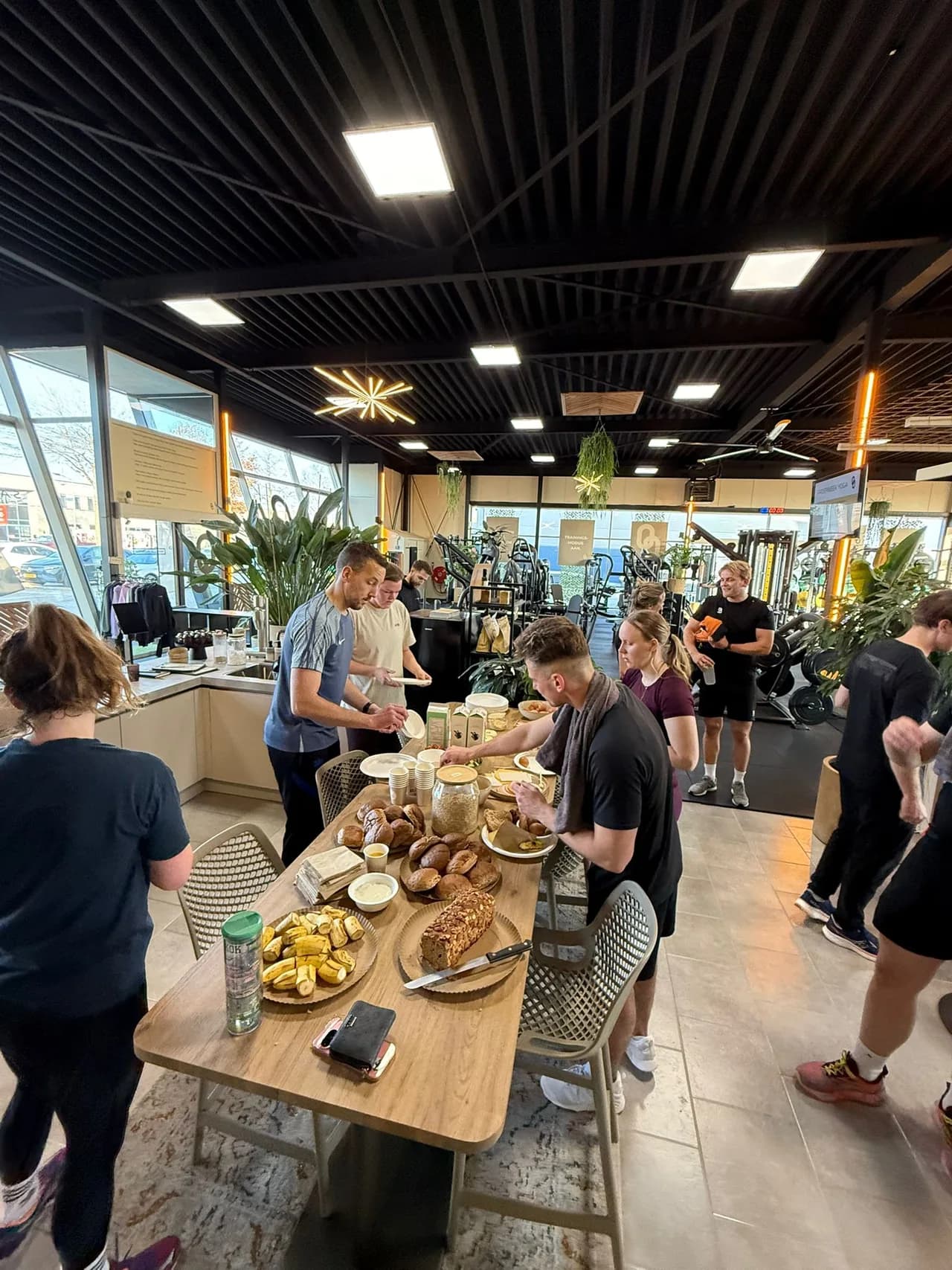 Sportieve Hyrox uitdaging met ontbijt — foto 13