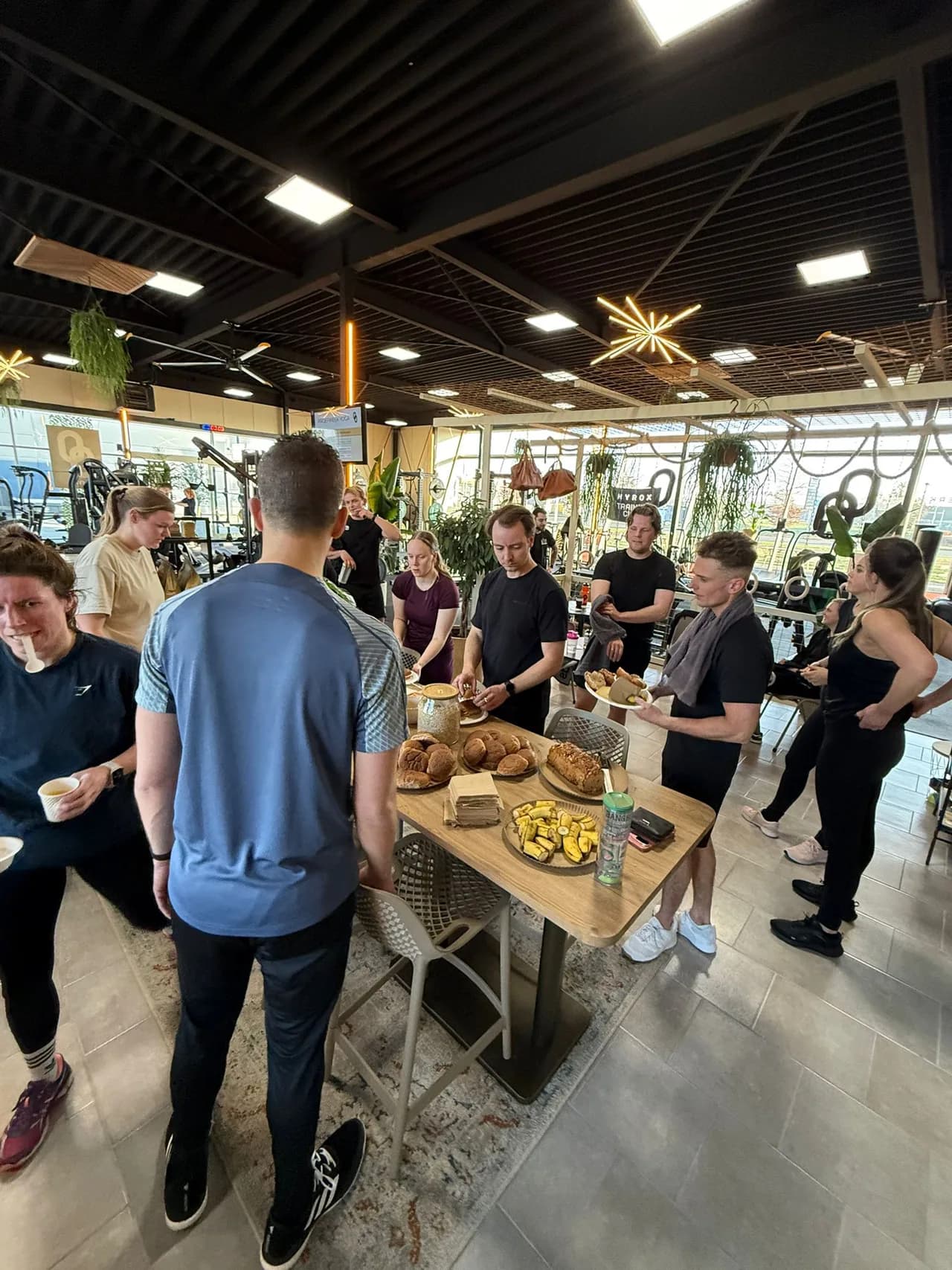 Sportieve Hyrox uitdaging met ontbijt — foto 15