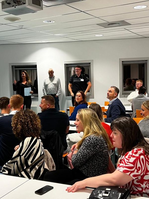 a15898e8-6c59-4105-acfb-55b8dc9273aa