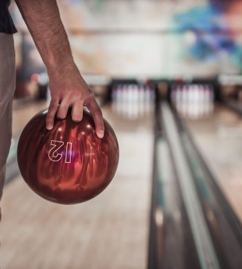 man-playing-bowling.jpg
